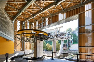 Téléphérique de Namur :  des façades en acier or 